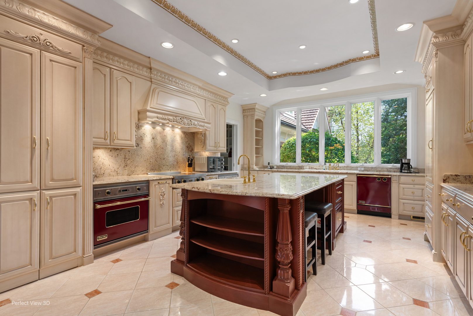 94 Hawthorne Road, Barrington Hills, IL 60010