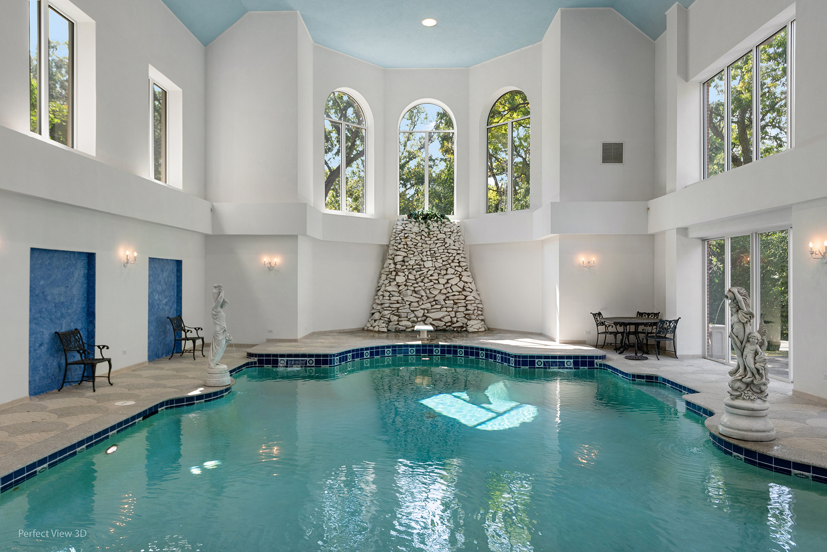 94 Hawthorne Road, Barrington Hills, IL 60010