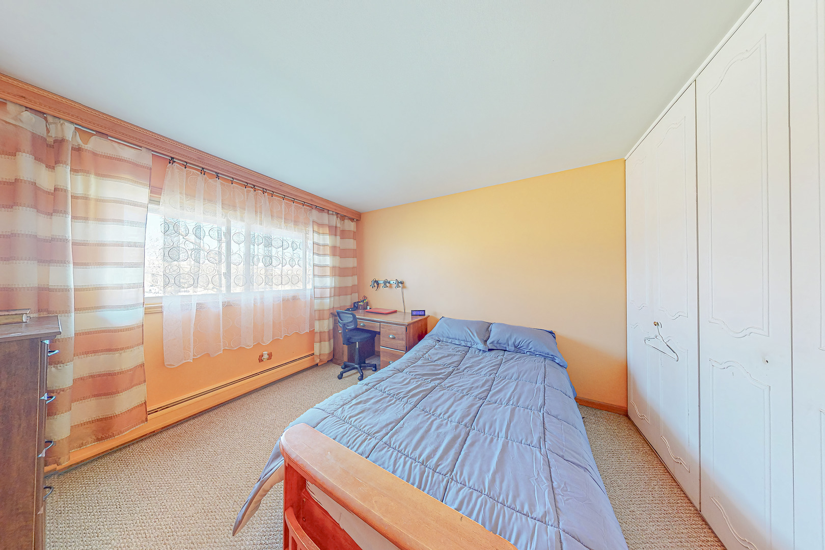 659 E Fullerton Avenue #209, Glendale Heights, IL 60139