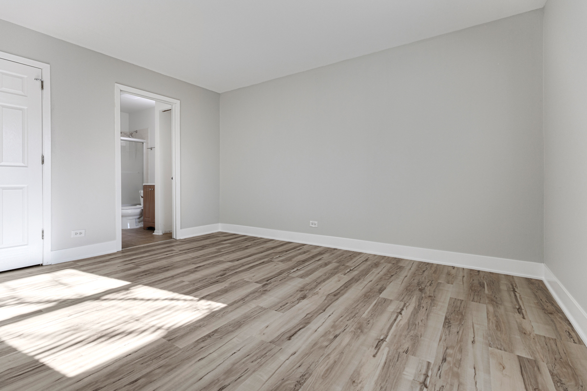 59 Gant Circle #H, Streamwood, IL 60107