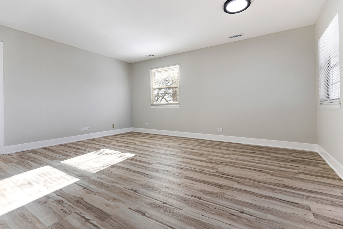 59 Gant Circle #H, Streamwood, IL 60107