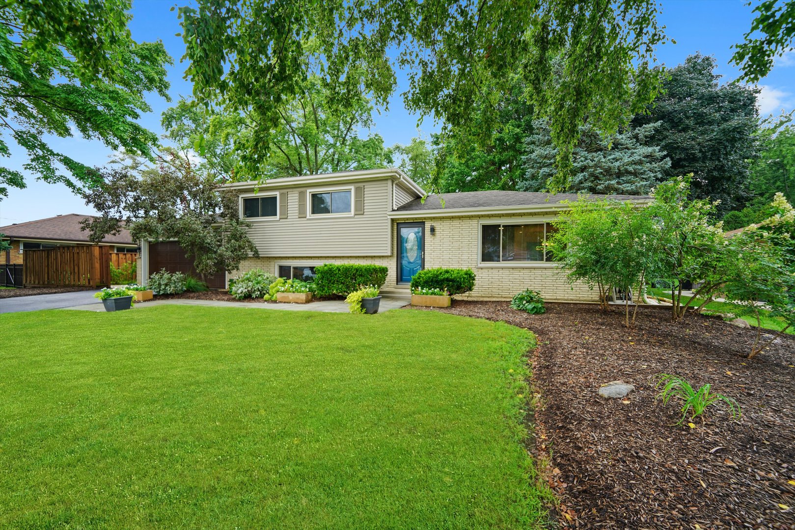 5N260 Eagle Terrace, Itasca, IL 60143