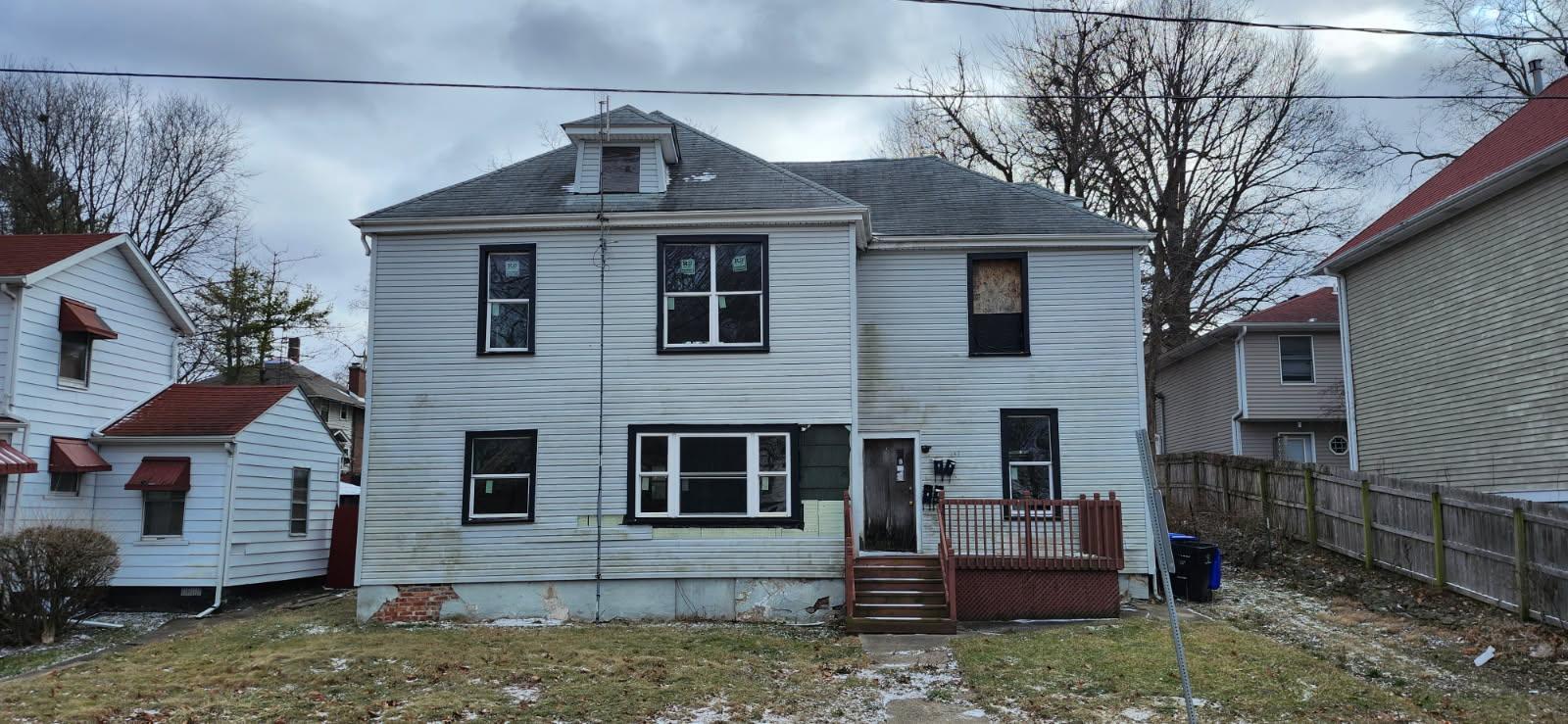 407 E Market Street, Bloomington, IL 61701