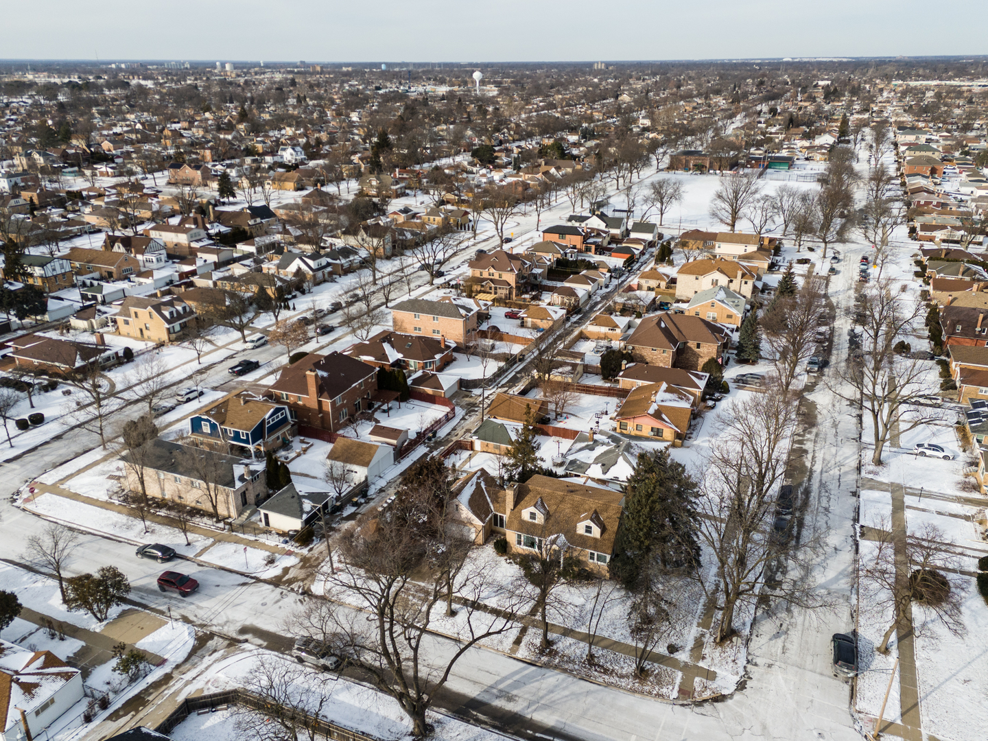 7340 W Keeney Street, Niles, IL 60714