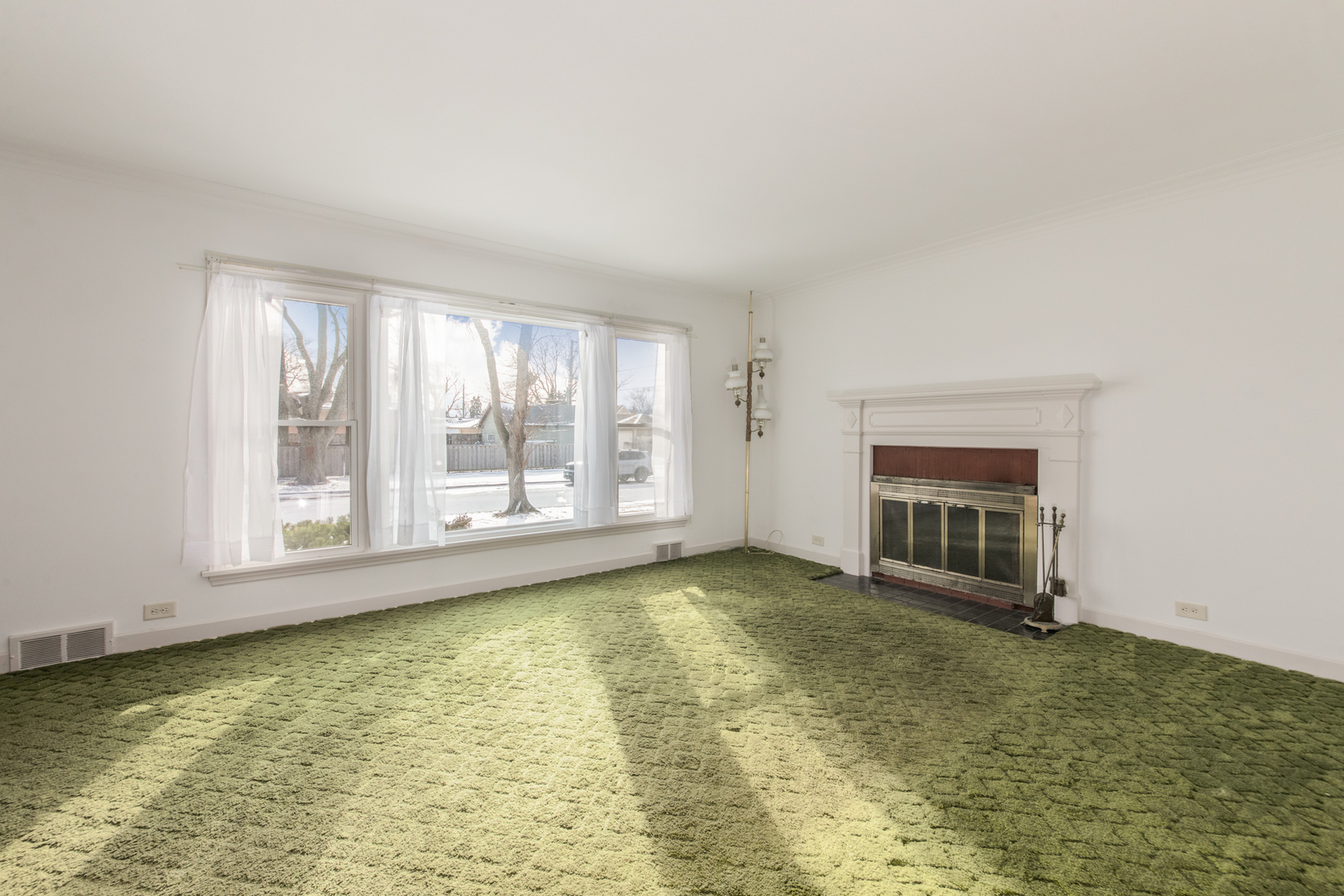 7340 W Keeney Street, Niles, IL 60714