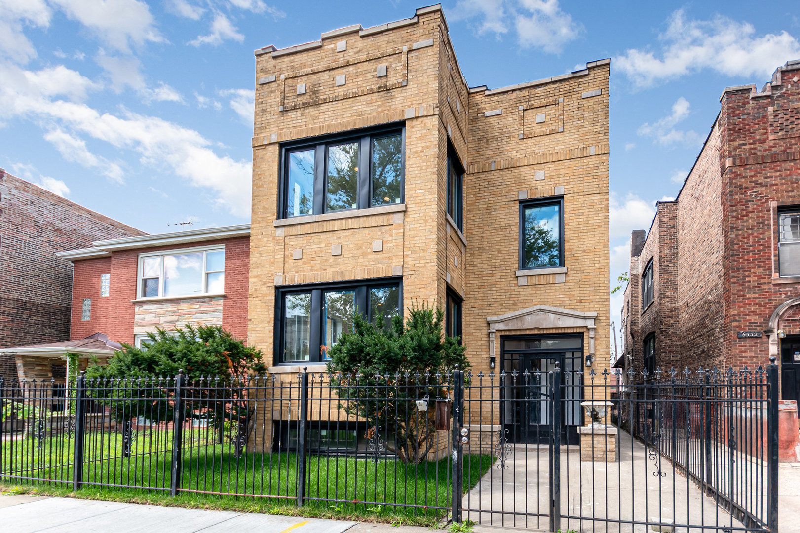 6336 S EBERHART Avenue, Chicago, IL 60637