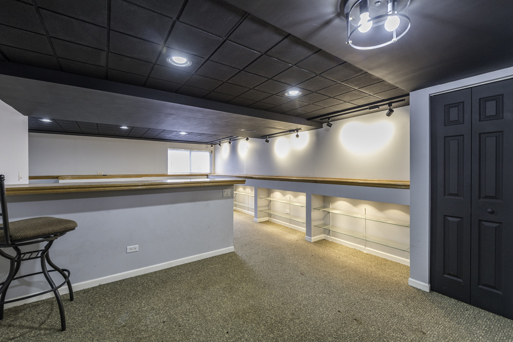 367 N Carlisle Court, Round Lake, IL 60073