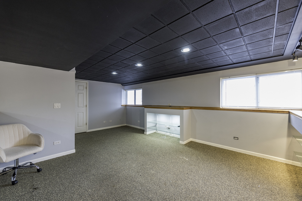 367 N Carlisle Court, Round Lake, IL 60073