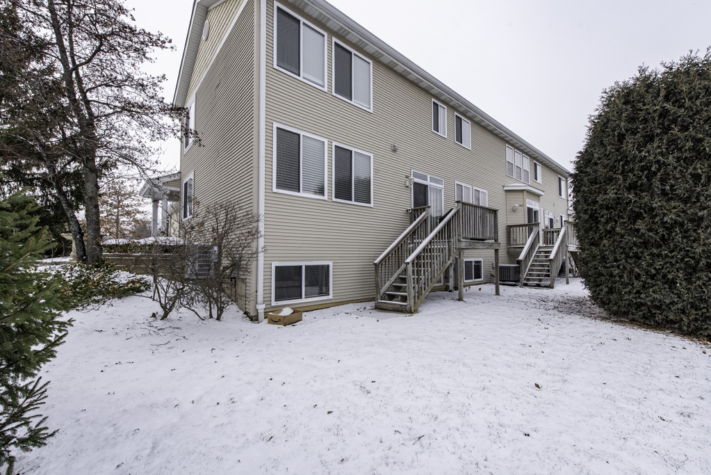 367 N Carlisle Court, Round Lake, IL 60073