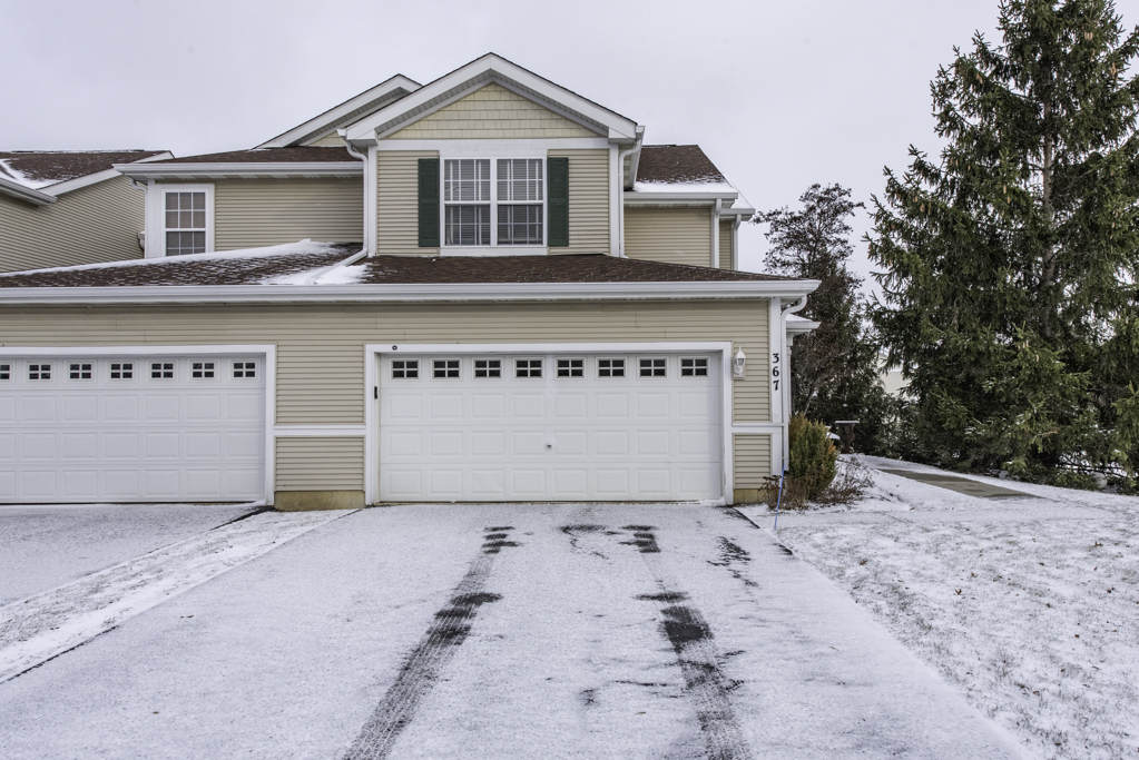 367 N Carlisle Court, Round Lake, IL 60073