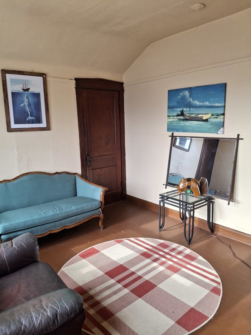 11337 S Parnell Avenue, Chicago, IL 60628