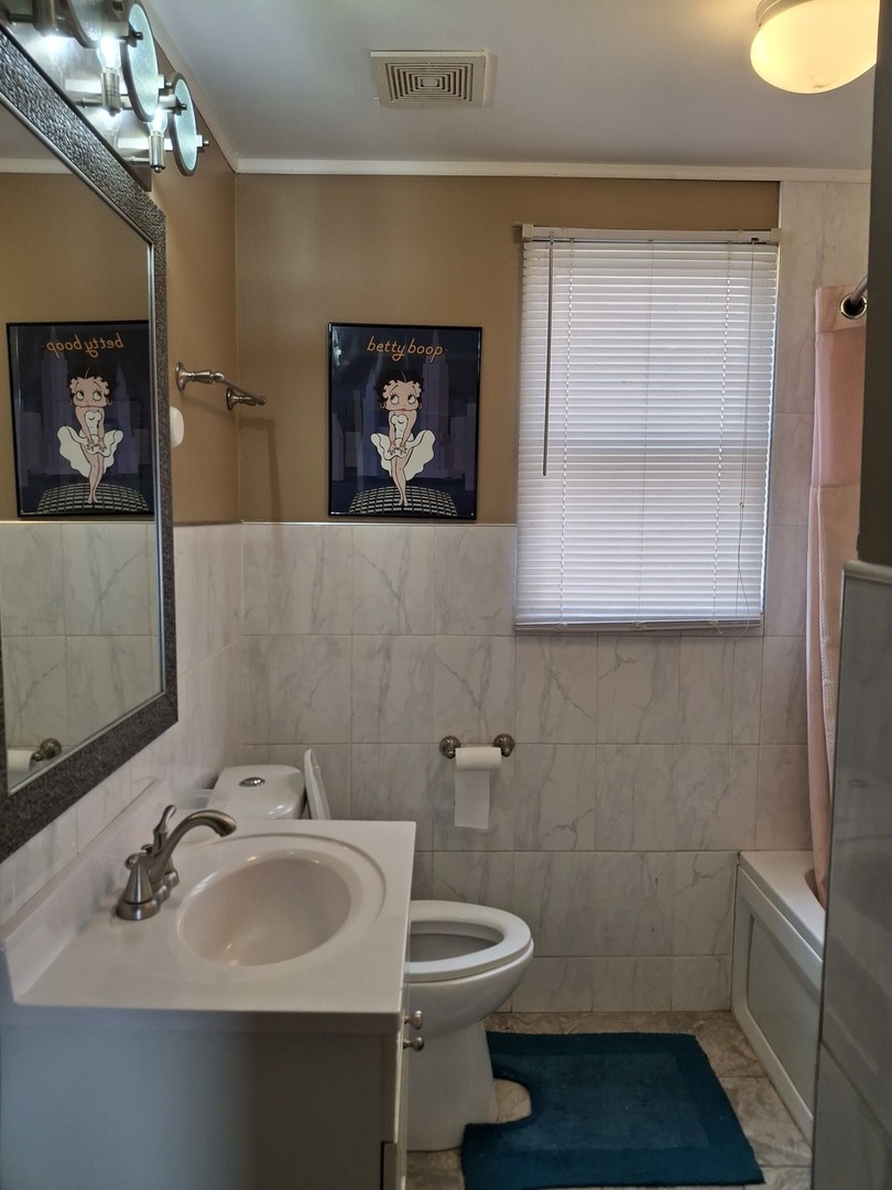 11337 S Parnell Avenue, Chicago, IL 60628