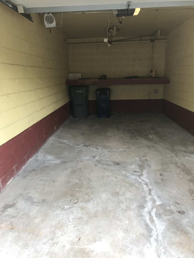 15817 S Orlan Brook Drive #32, Orland Park, IL 60462