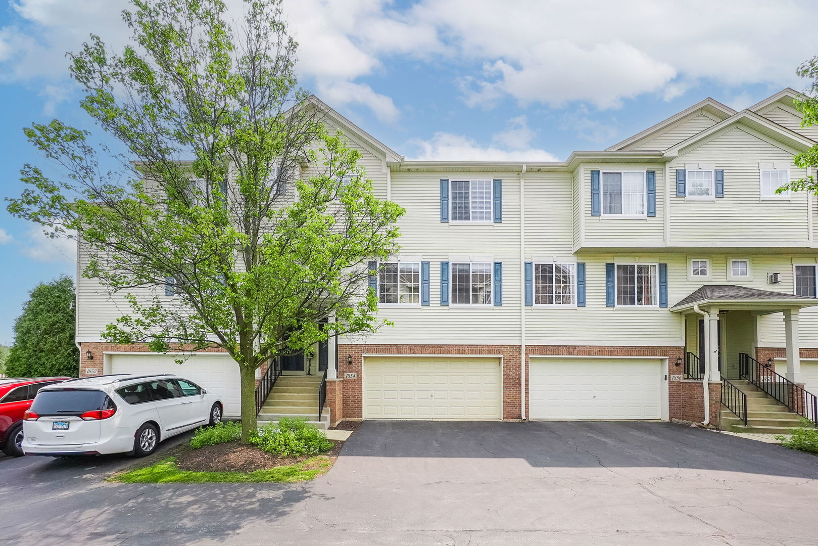 1854 Fredericksburg Lane, Aurora, IL 60503