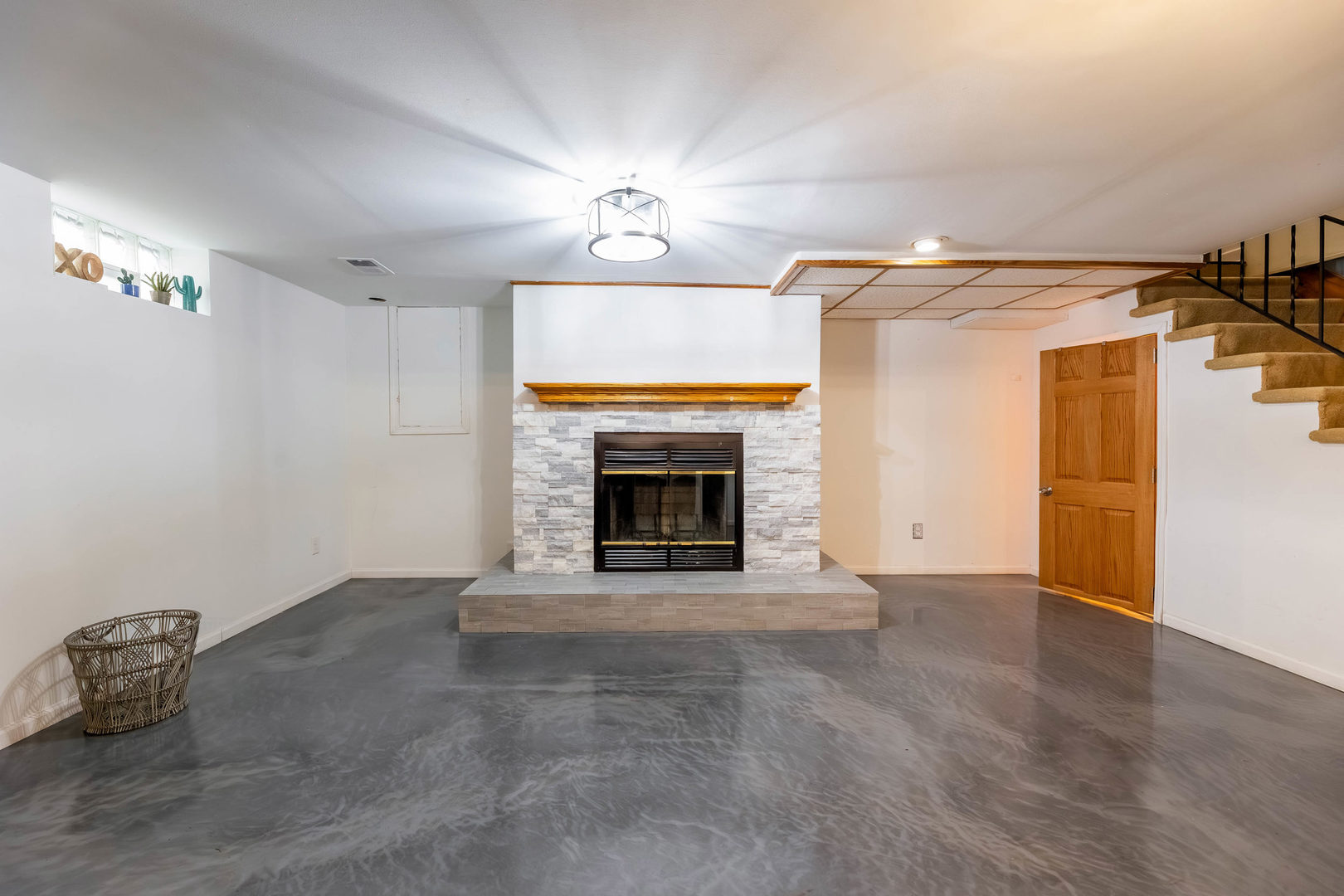 1210 Campbell Street, Joliet, IL 60435