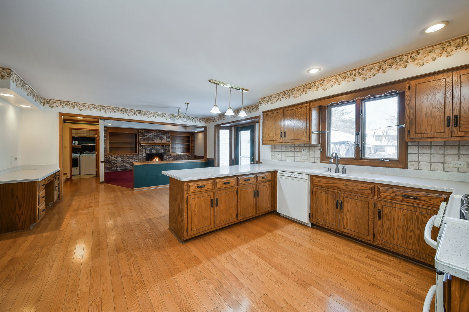 Naperville, IL 60540