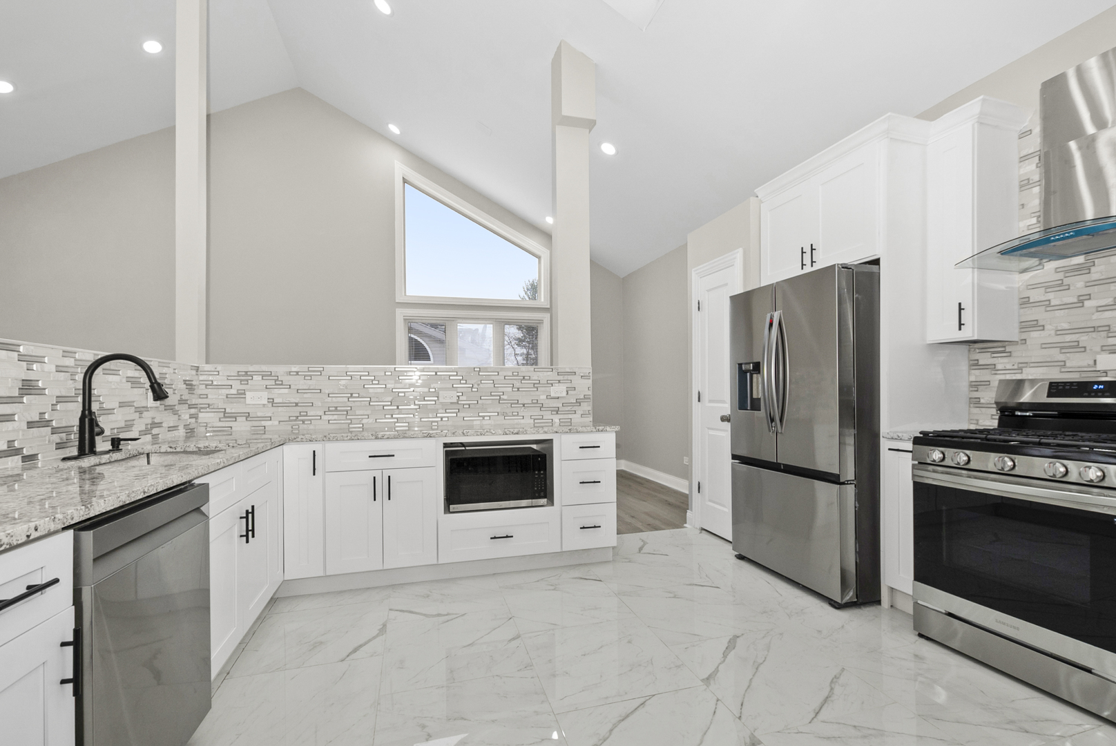 5826 Kathryn Lane, Matteson, IL 60443