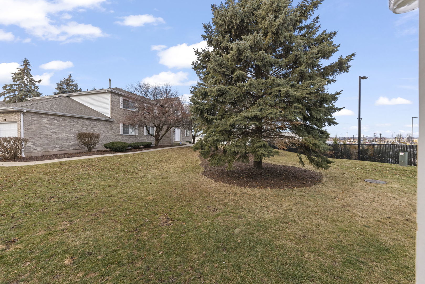 809 Constance Lane #809, Sycamore, IL 60178