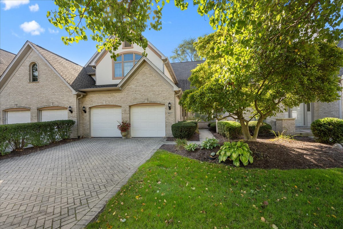 1427 Cress Creek Court, Naperville, IL 60563