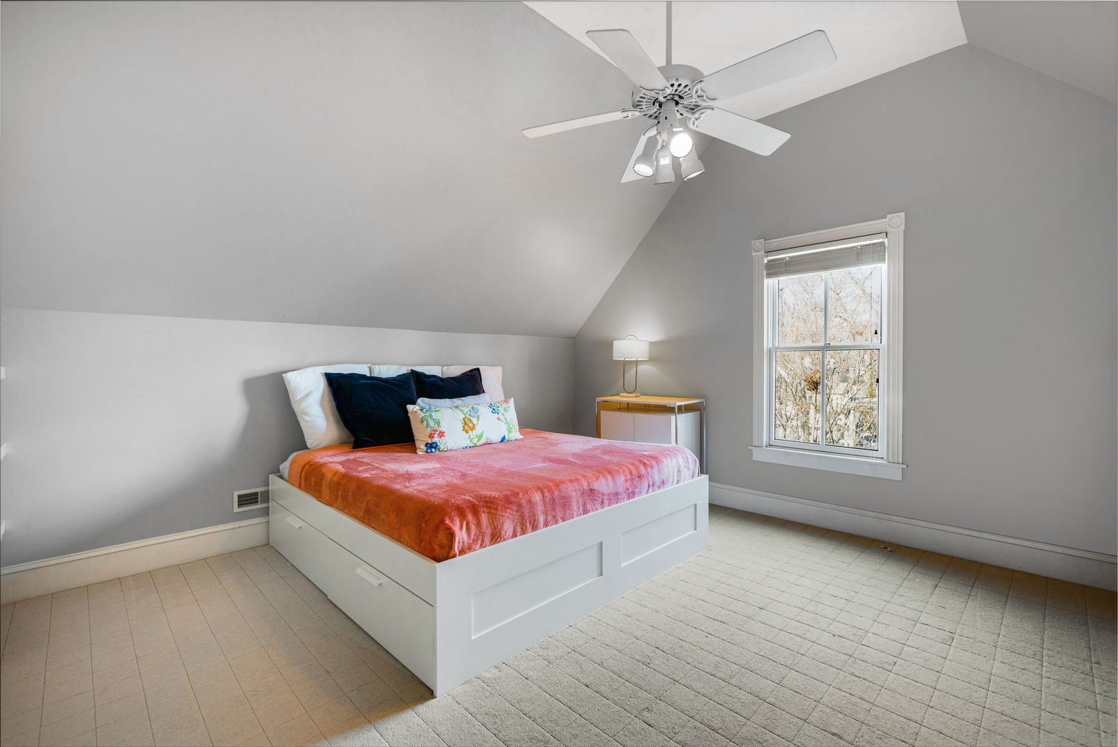 146 Franklin Street, Geneva, IL 60134