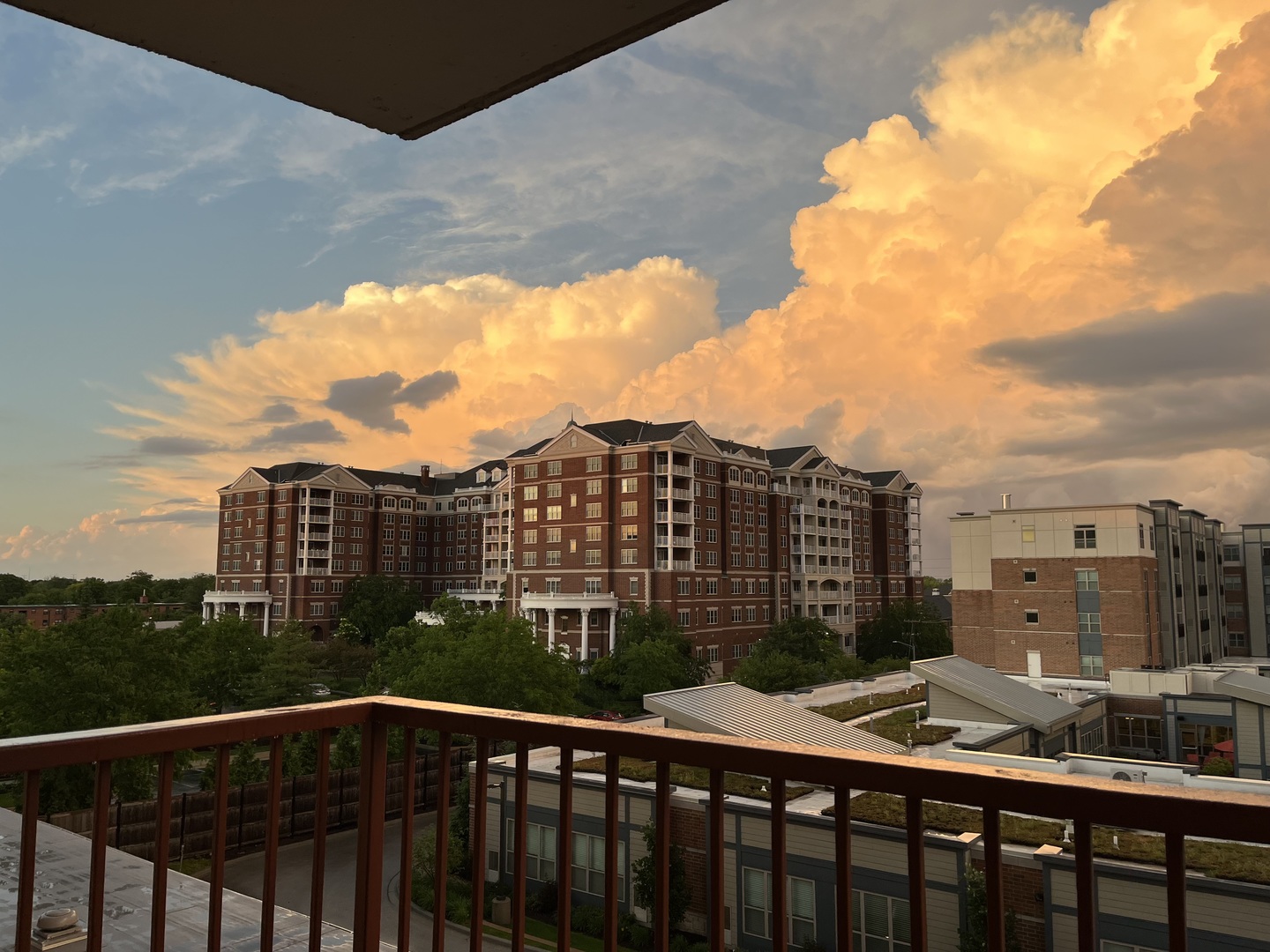 141 N La Grange Road #504, La Grange, IL 60525