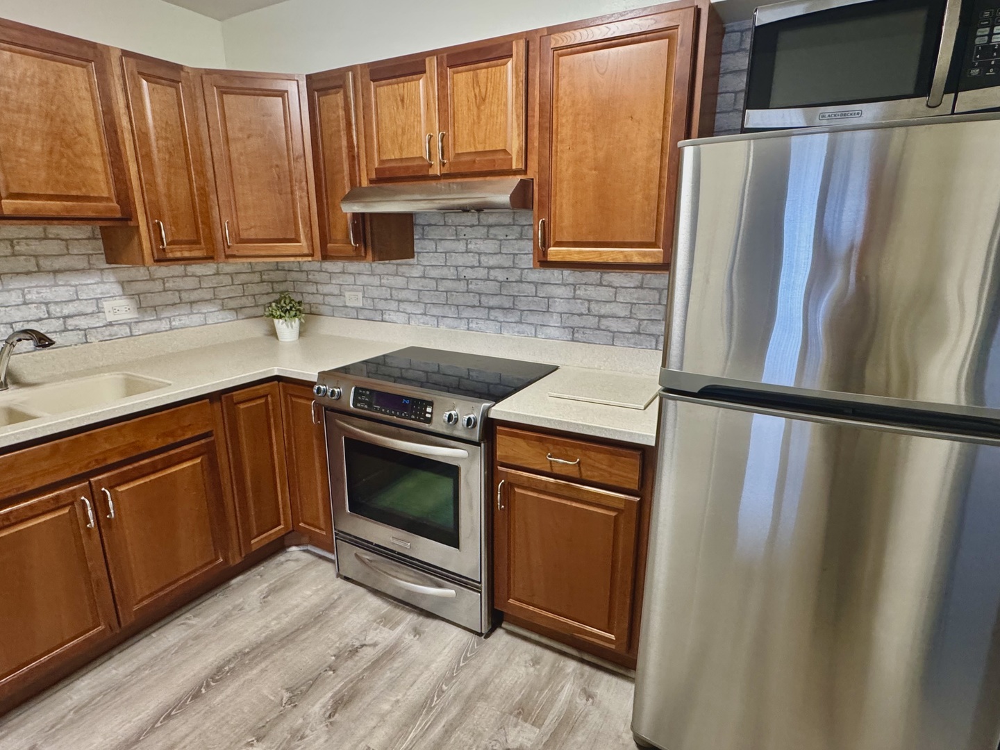 141 N La Grange Road #504, La Grange, IL 60525