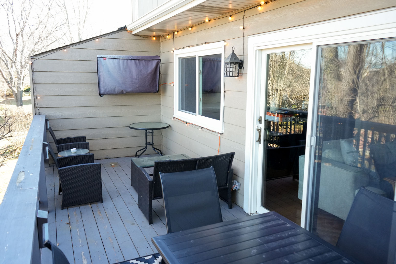 647 Johnson Avenue, Frankfort, IL 60423