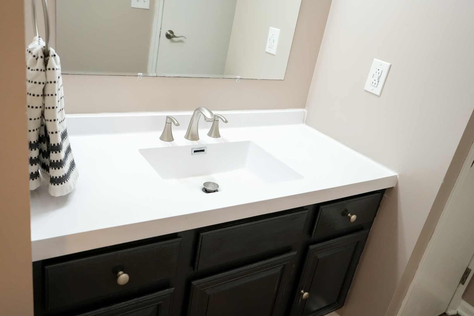 647 Johnson Avenue, Frankfort, IL 60423