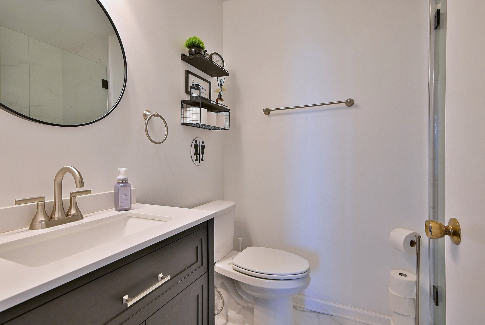 190 S Wood Dale Road #902, Wood Dale, IL 60191