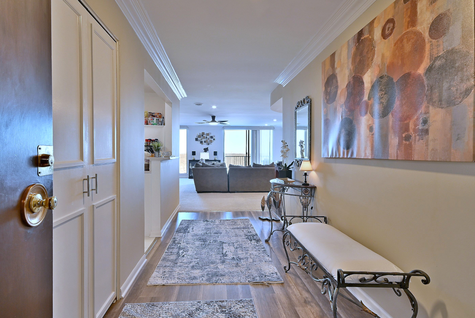 190 S Wood Dale Road #902, Wood Dale, IL 60191