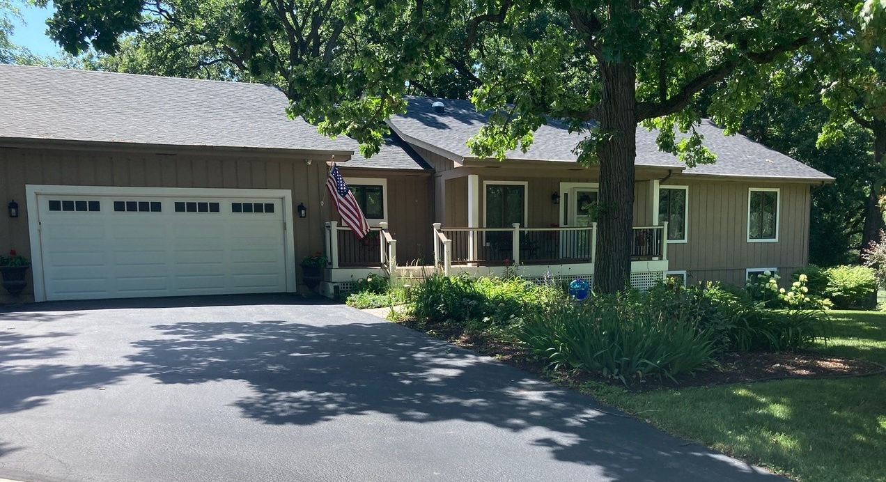 3N010 Woodview Drive, West Chicago, IL 60185