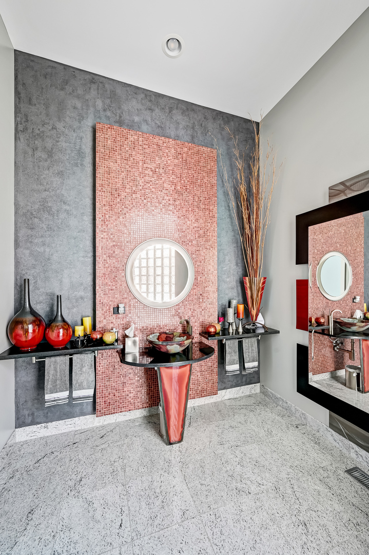 9233 Falling Waters Drive, Burr Ridge, IL 60527