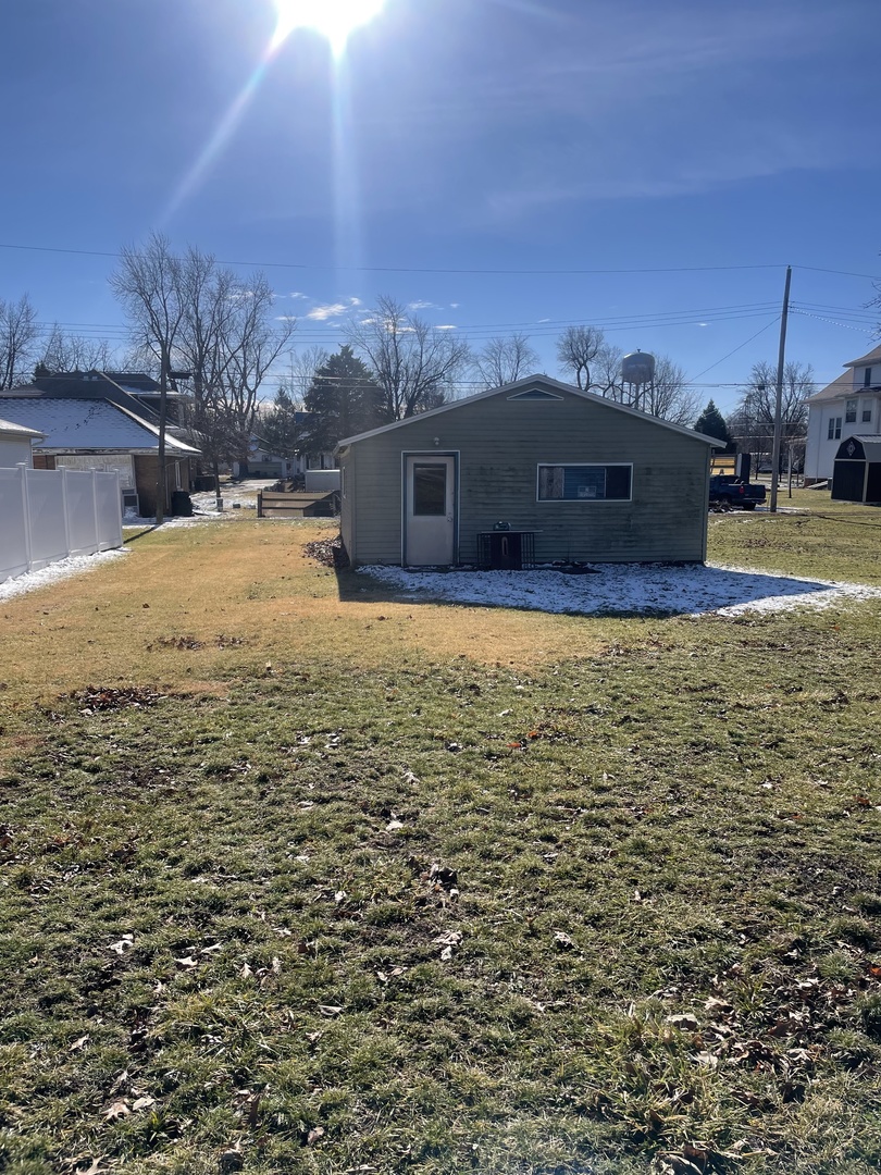 407 E Cherry Street, Chatsworth, IL 60921