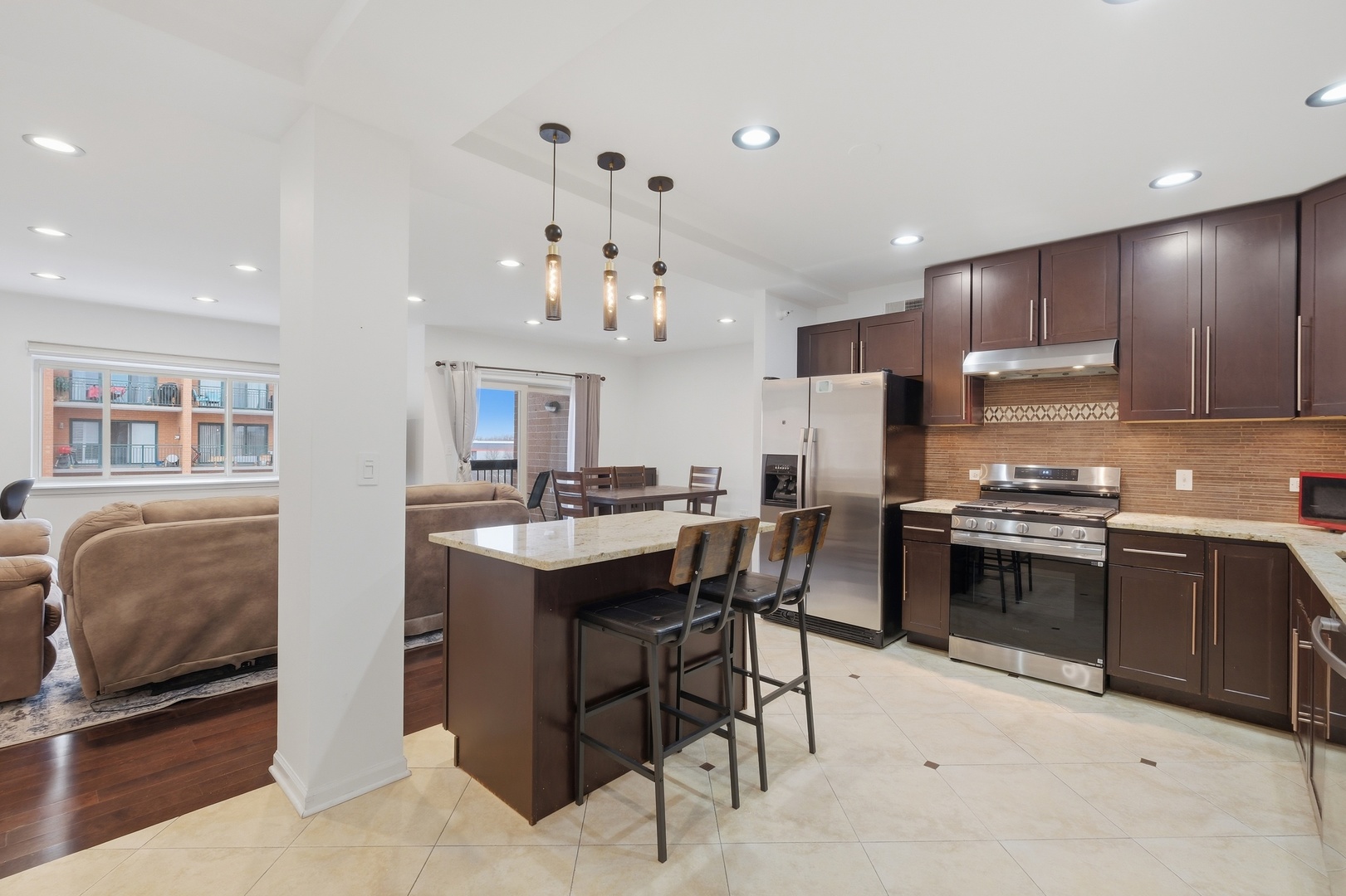 1649 Ashland Avenue #501, Des Plaines, IL 60016