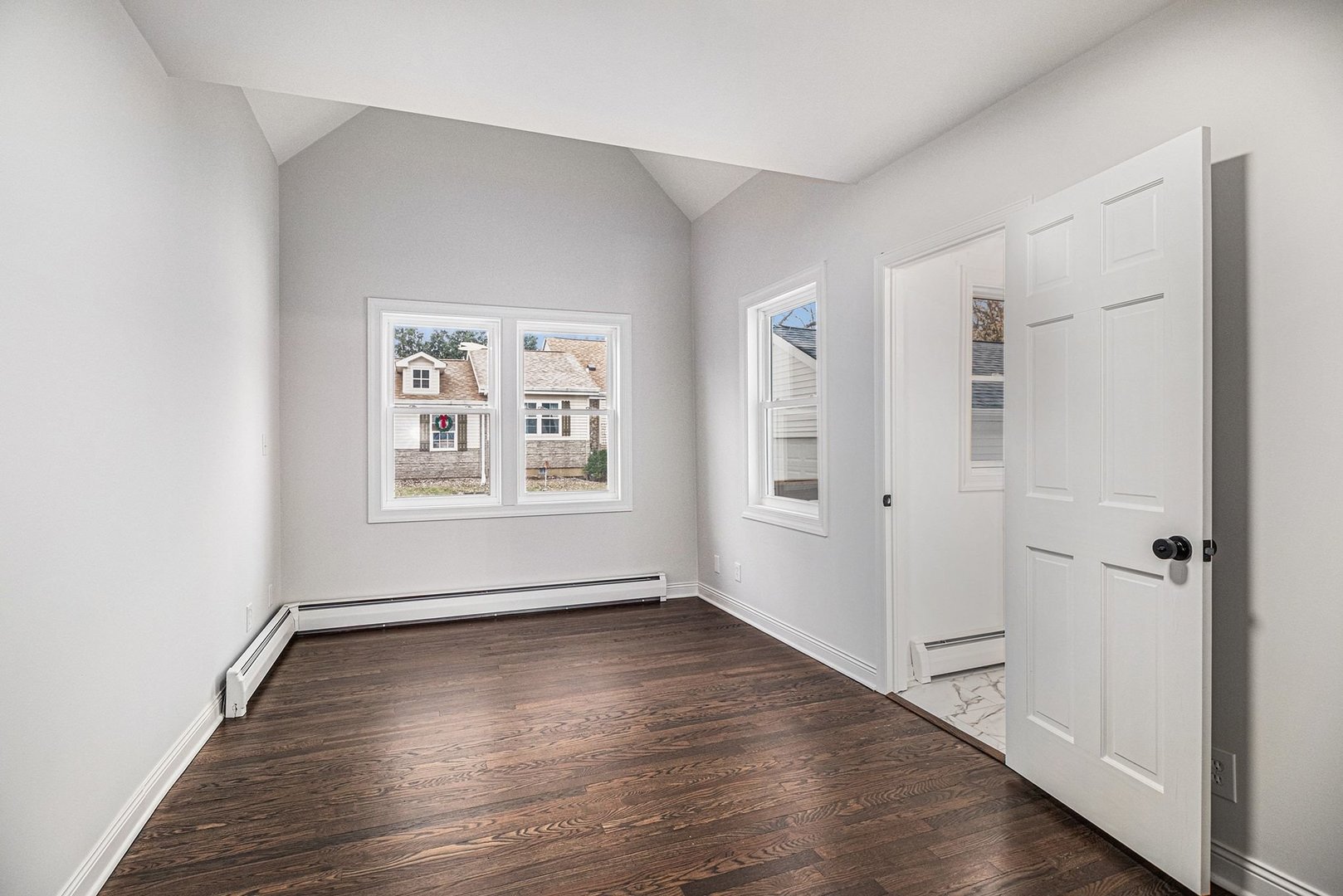 1104 Hillcrest Avenue, Fox River Grove, IL 60021