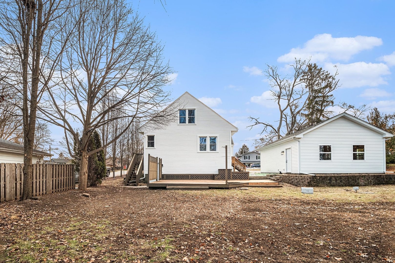 1104 Hillcrest Avenue, Fox River Grove, IL 60021