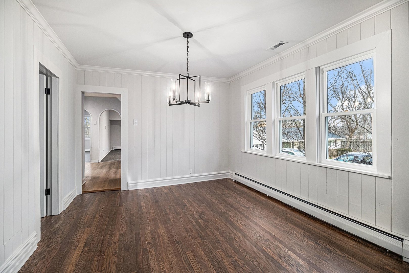 1104 Hillcrest Avenue, Fox River Grove, IL 60021