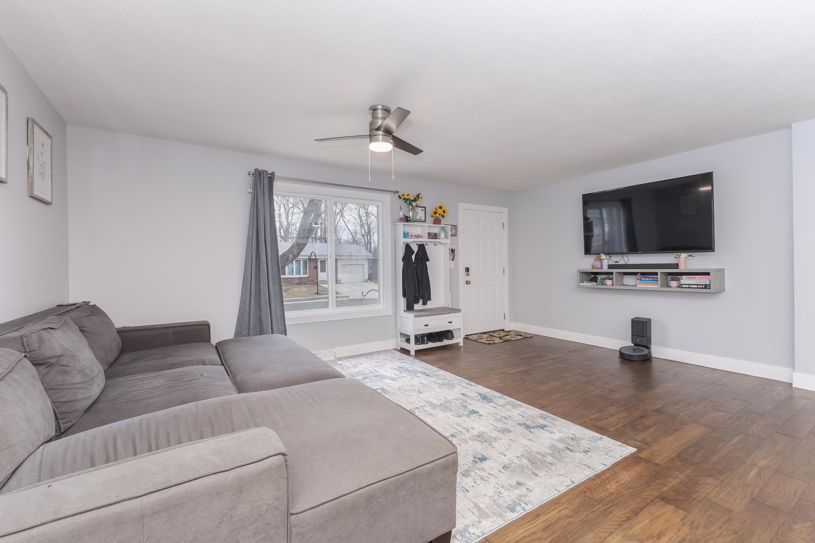 221 Meadowbrook Drive, Bloomington, IL 61701