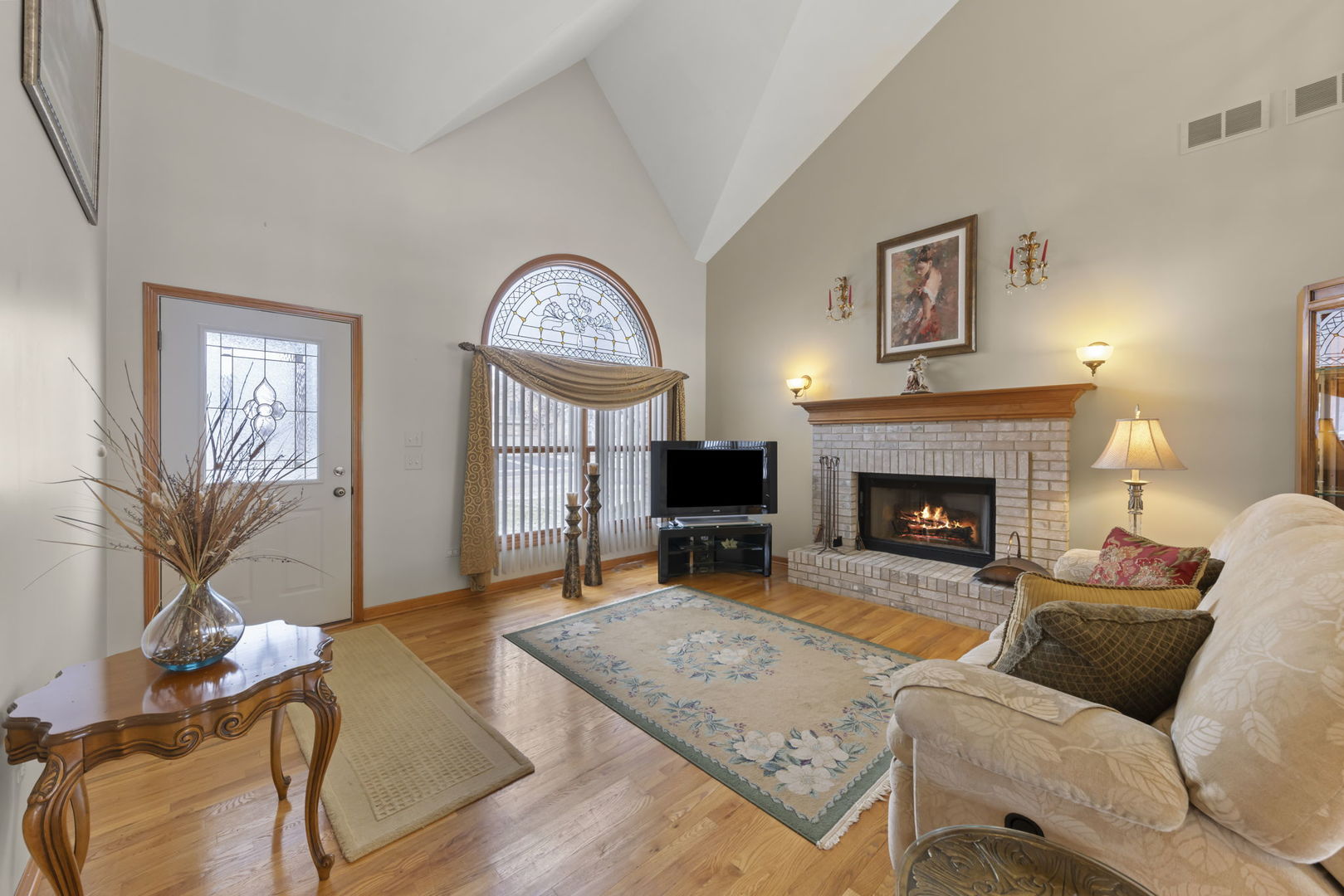 524 Sudbury Circle, Oswego, IL 60543