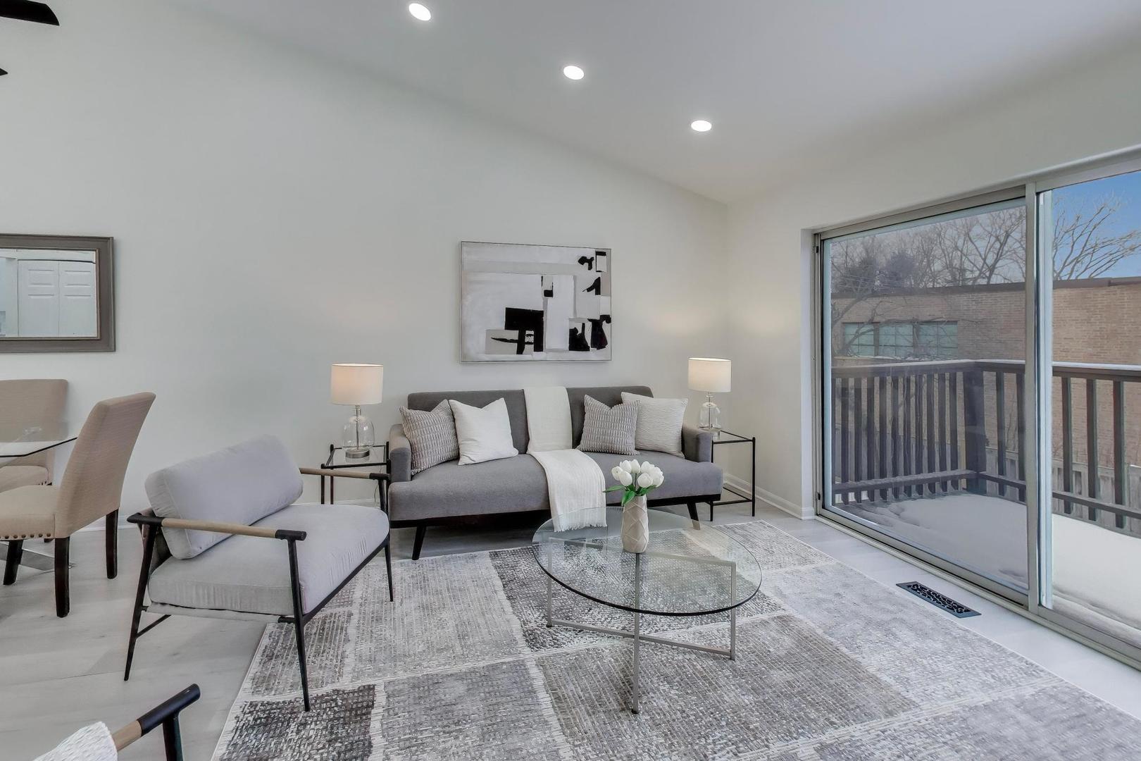 2654 S Embers Lane #A, Arlington Heights, IL 60005