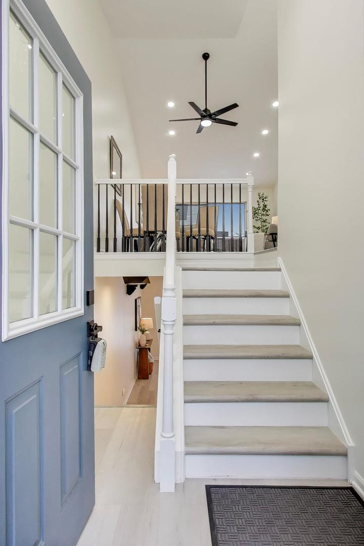 2654 S Embers Lane #A, Arlington Heights, IL 60005