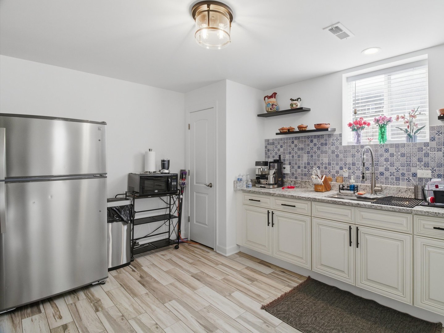 8566 S 83rd Avenue, Hickory Hills, IL 60457