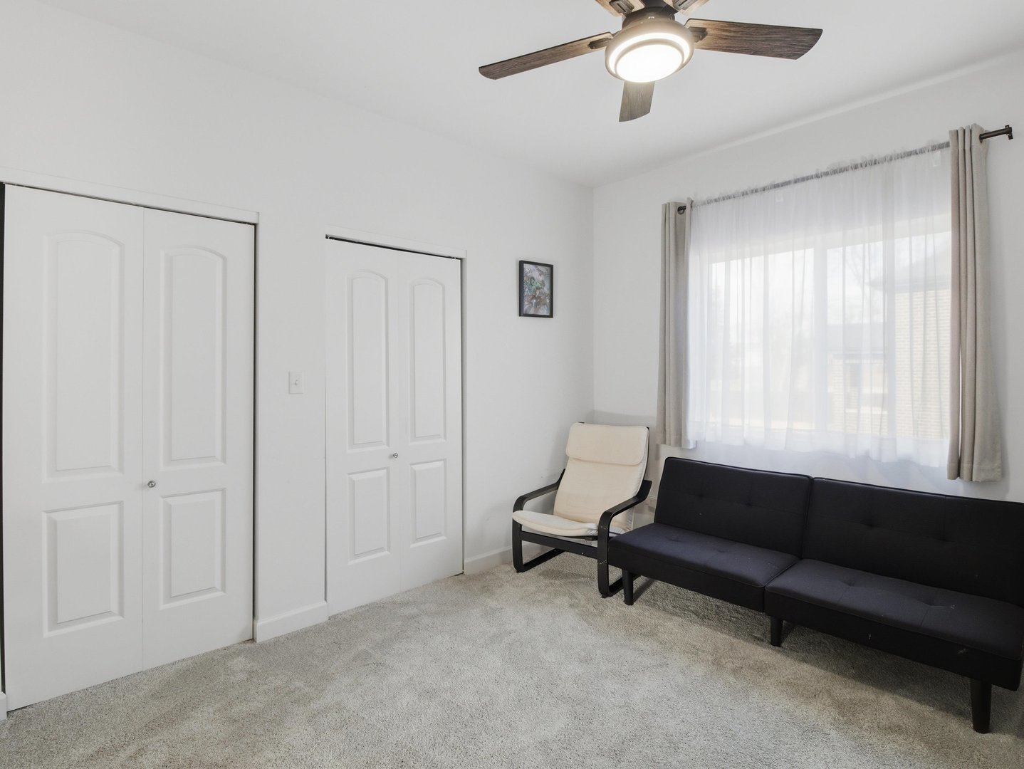 8566 S 83rd Avenue, Hickory Hills, IL 60457