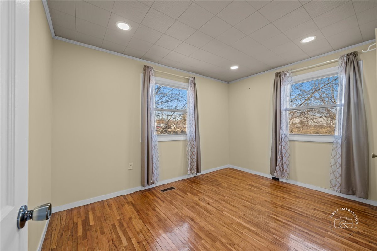 909 E Railroad Street, Sandwich, IL 60548