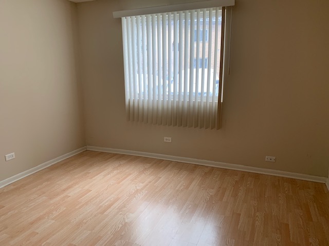 6616 104TH Place #4, Chicago Ridge, IL 60415