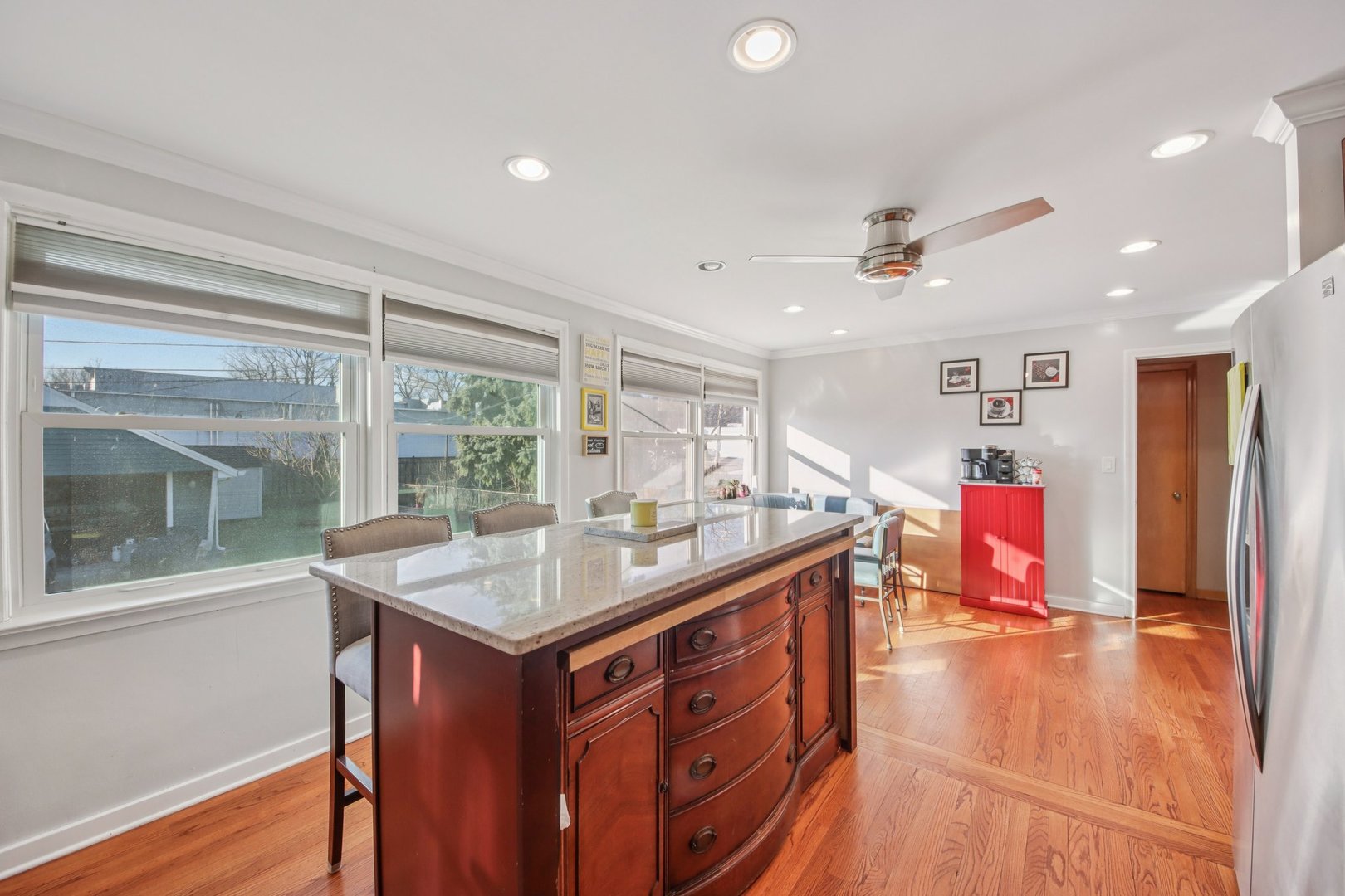 4604 Maple Avenue, Forest View, IL 60402