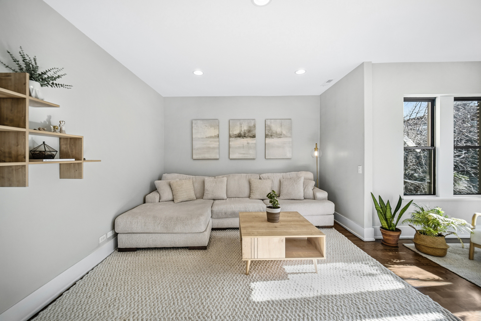 840 W Gunnison Street #2, Chicago, IL 60640