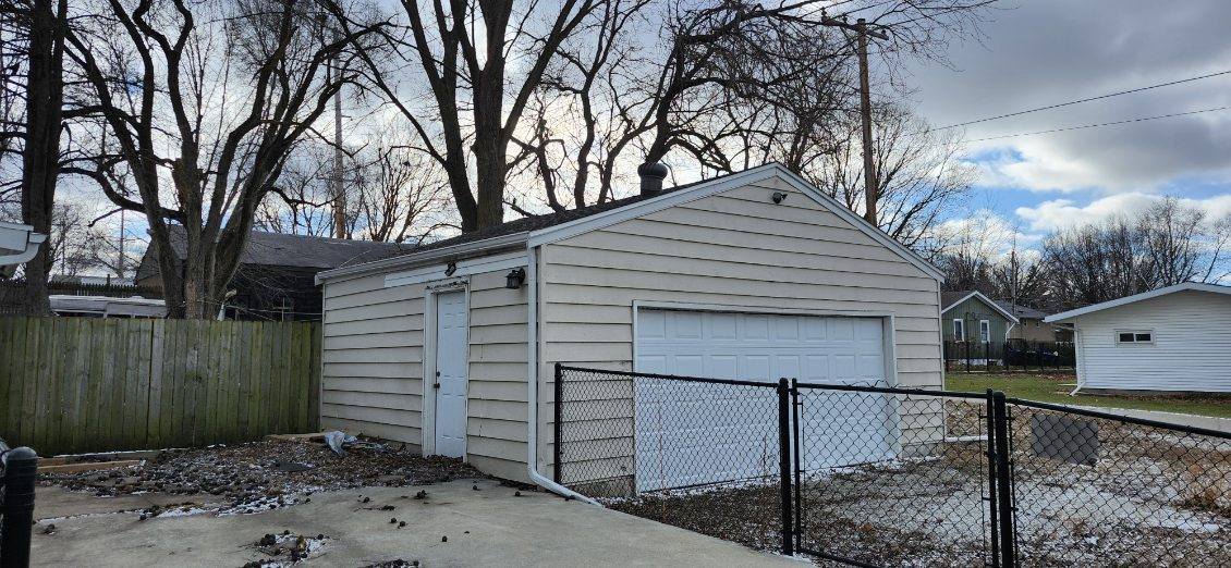 1328 N Mason Street, Bloomington, IL 61701