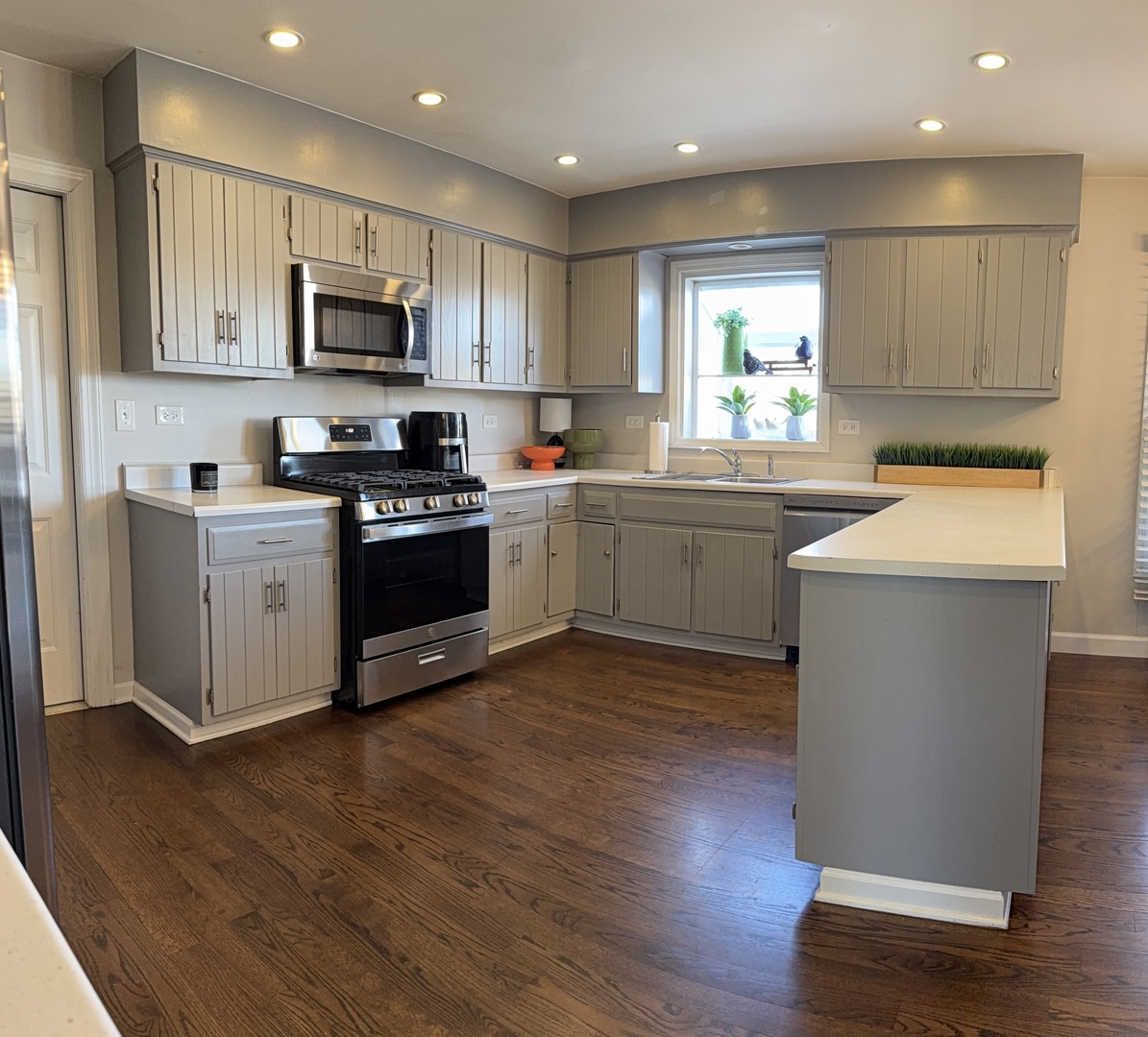 309 Carriage Hill Road, Naperville, IL 60565