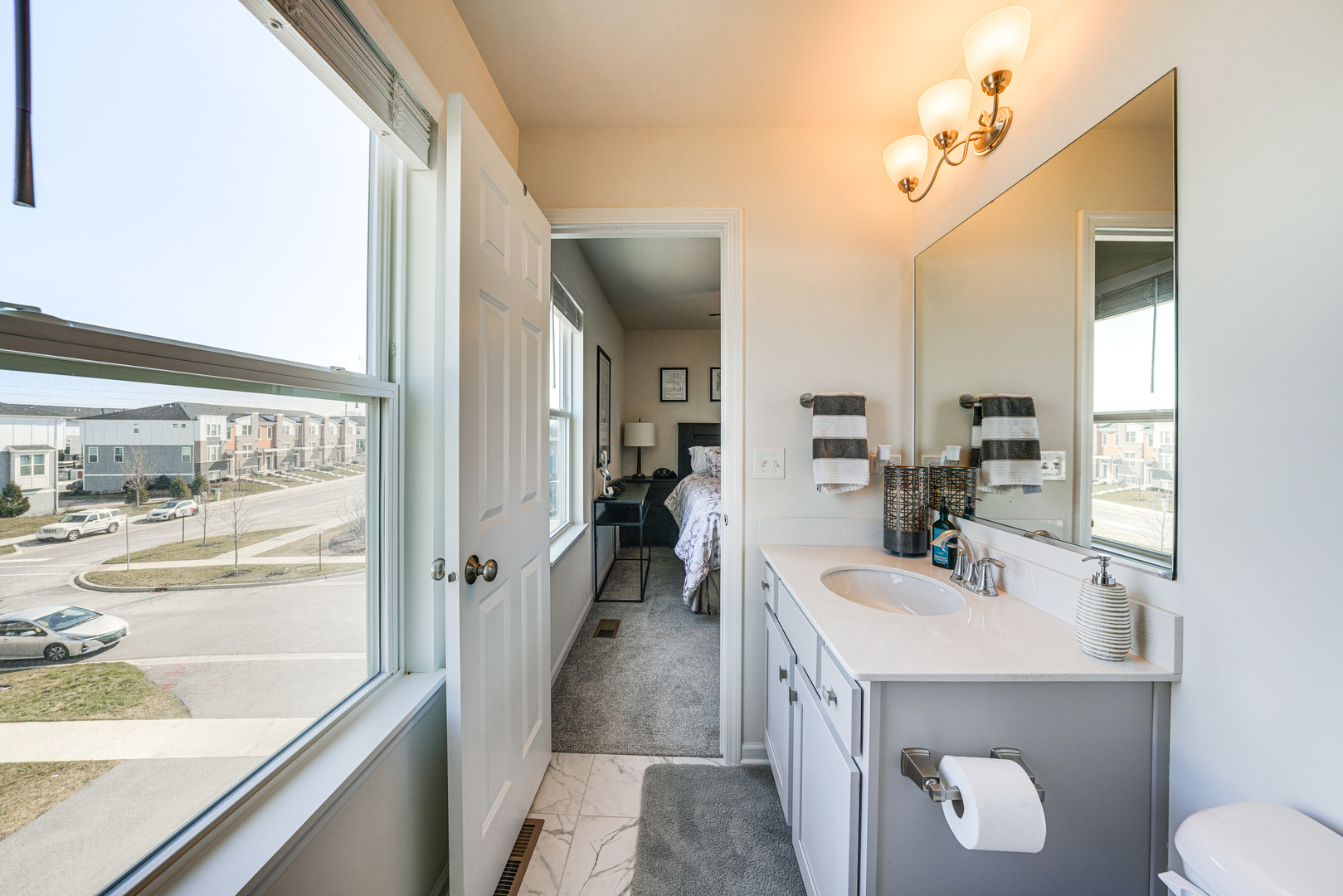 3s530 Cambridge Court, Warrenville, IL 60555